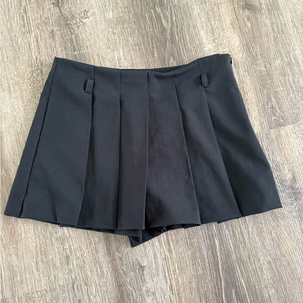 Zara Pleated Mini Skort